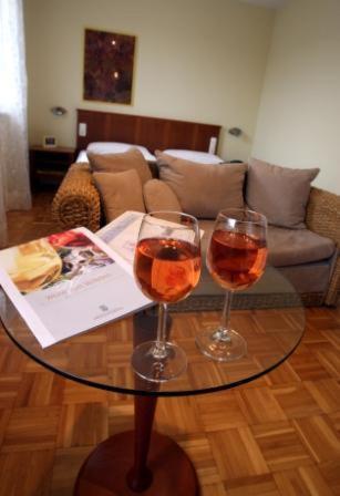 Отель Wein-Traeume Thuengersheim Номер фото